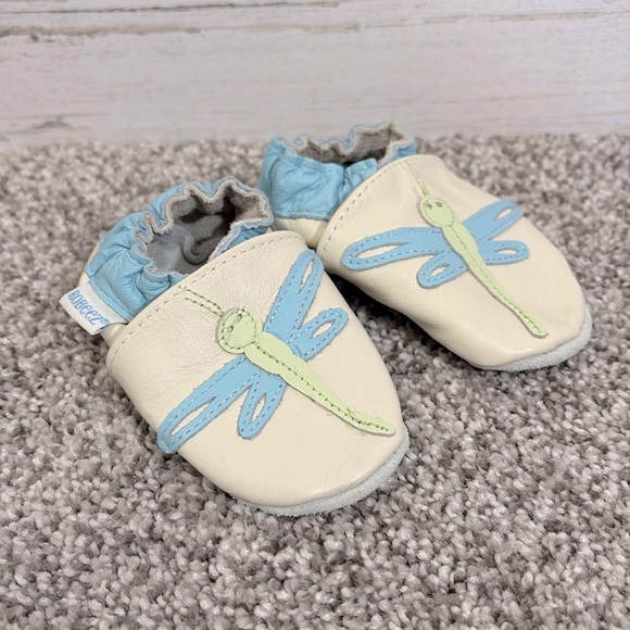 Robeez Other - Robeez size 0-6 month crib shoes